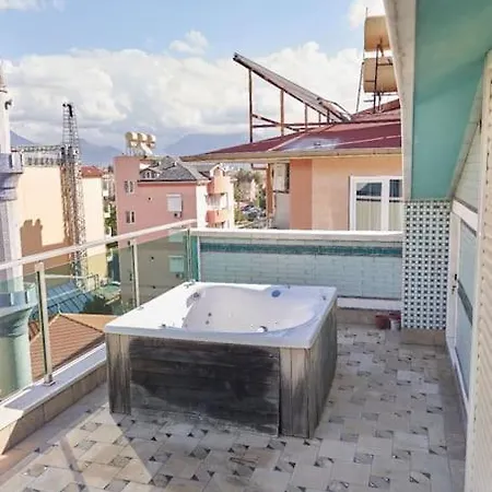 Cleopatra Ultra-luxury 3-bedroom Penthouse *