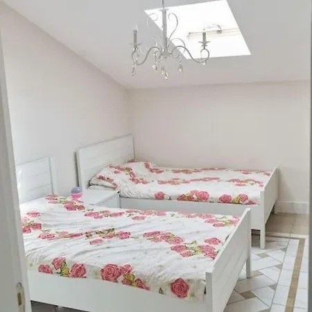 Cleopatra Ultra-luxury 3-bedroom Penthouse Апартаменты