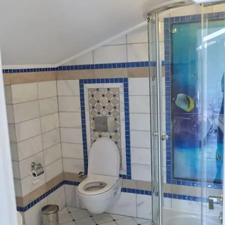 Cleopatra Ultra-luxury 3-bedroom Penthouse *