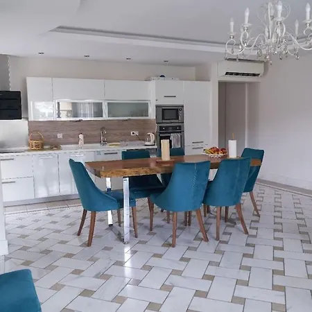 Cleopatra Ultra-luxury 3-bedroom Penthouse Алания