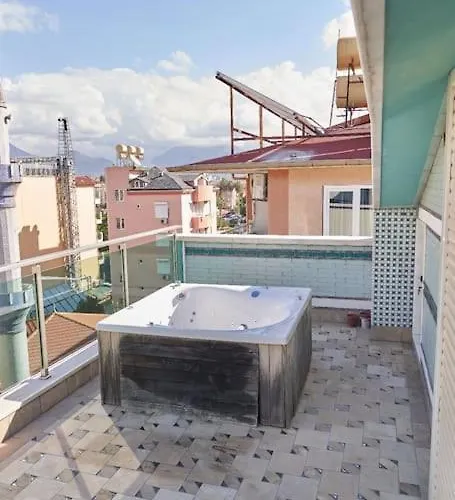 Cleopatra Ultra-luxury 3-bedroom Penthouse *