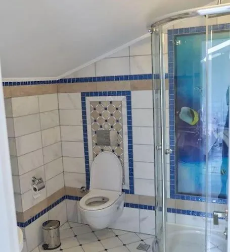 Cleopatra Ultra-luxury 3-bedroom Penthouse *