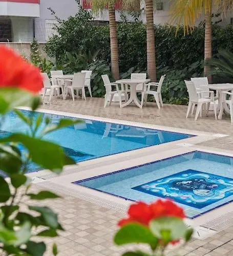 Cleopatra Ultra-luxury 3-bedroom Penthouse Apartment *