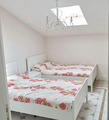 Cleopatra Ultra-luxury 3-bedroom Penthouse Apartment